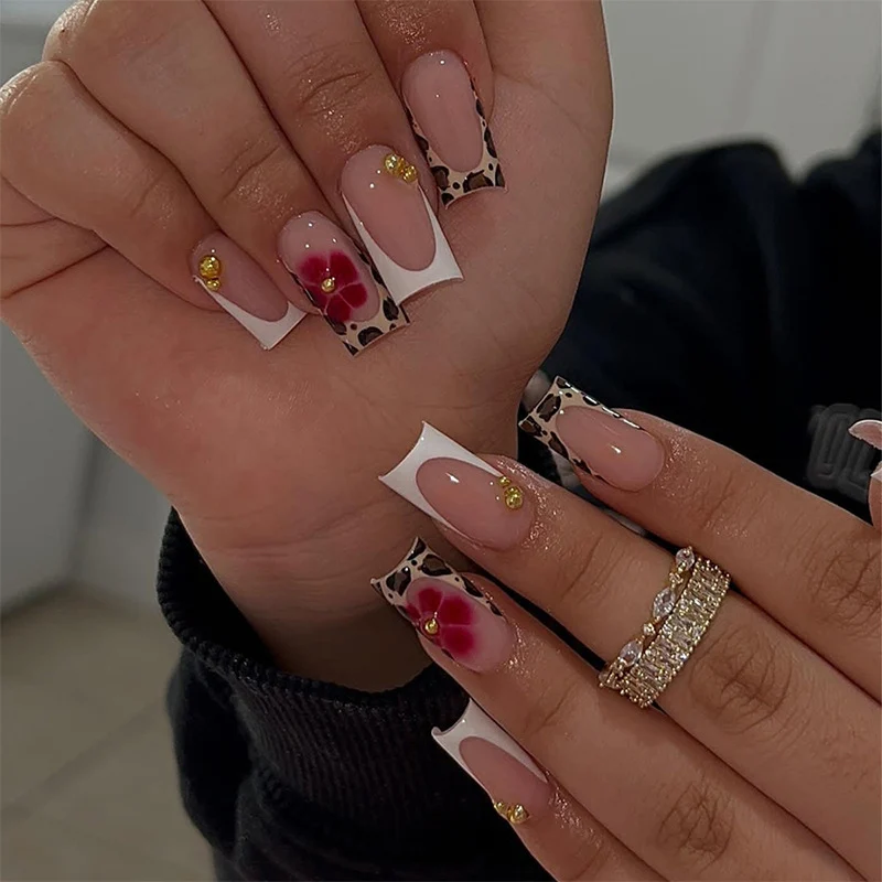 Künstlerische Blumen- und Tierdruck Press-On Nagelkunst Karnz