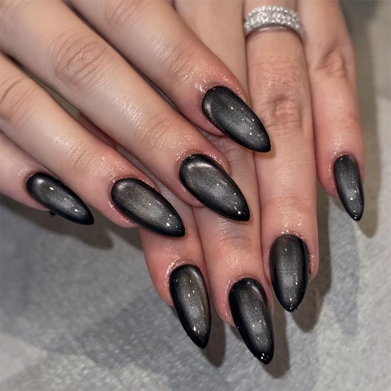 Modische Kunstnägel Karnz
