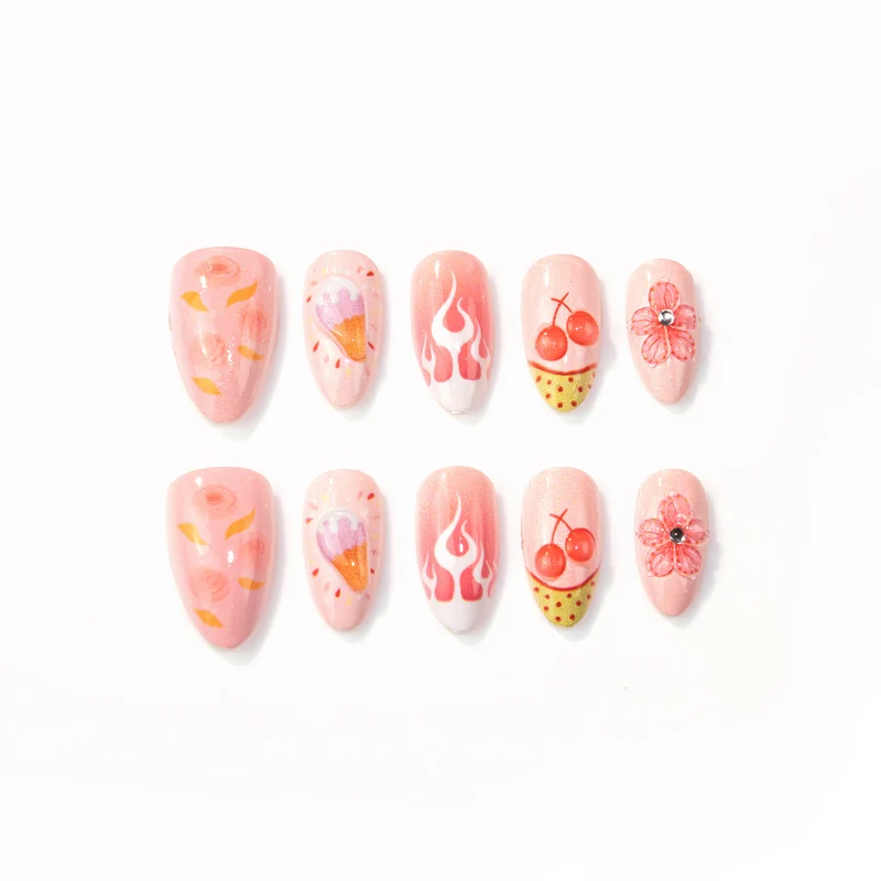 Künstlerische dessertthematische Press-On Nail Art Karnz