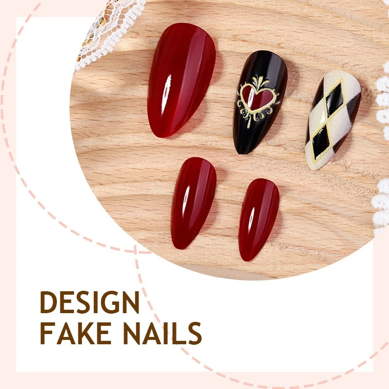 Kunstnagelset mit glamourösen Designs und eleganten Motiven Karnz