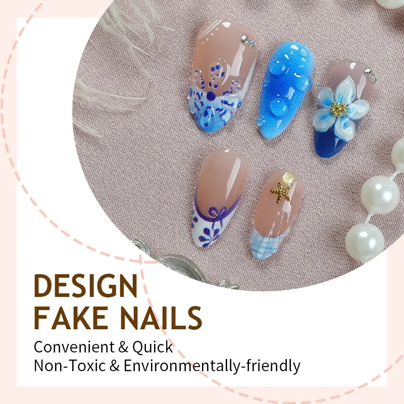 Kunstnagelset mit maritimen Designs und floralen Akzenten Karnz