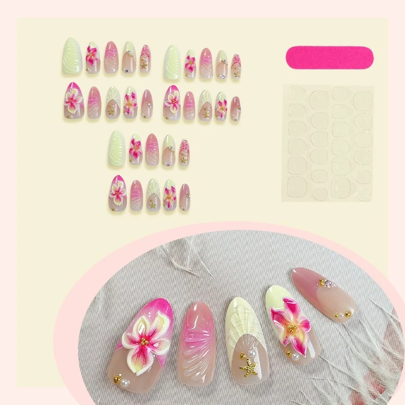 Kunstnagelset mit floralen 3D-Designs Karnz