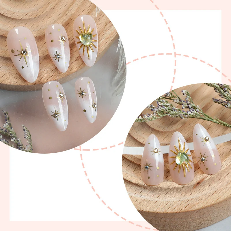 Kunstnagelset mit luxuriösen 3D-Sternen- und Glitzerelementen Karnz