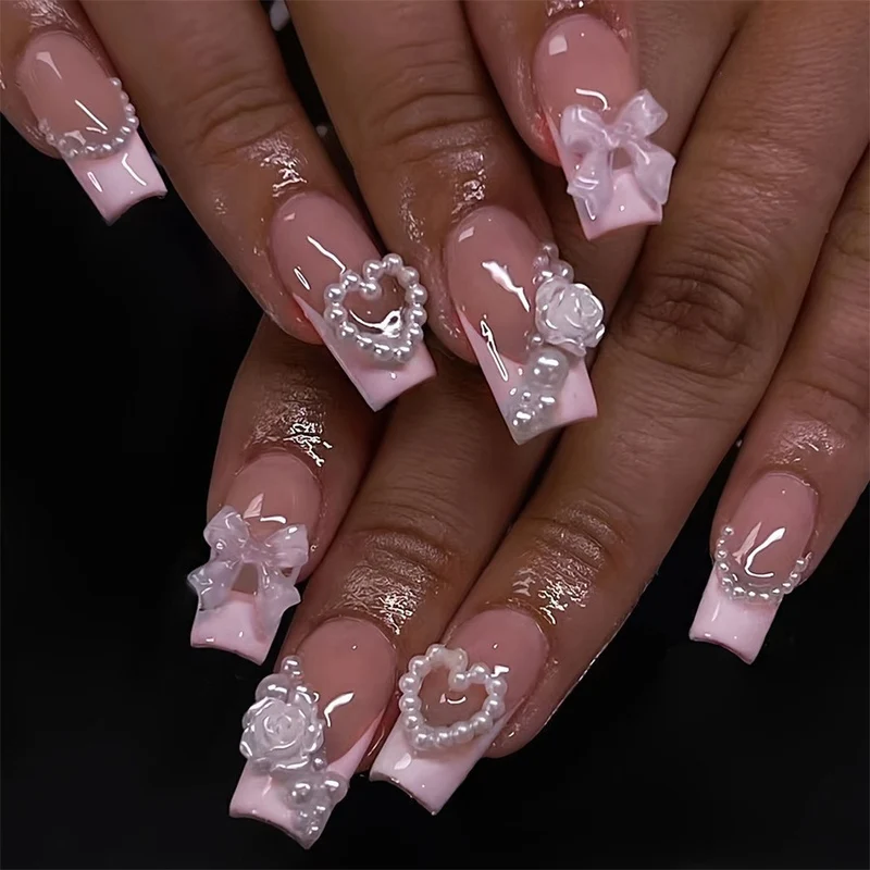 Kunstnagelset mit luxuriösem Hochglanz und eleganter Form Karnz
