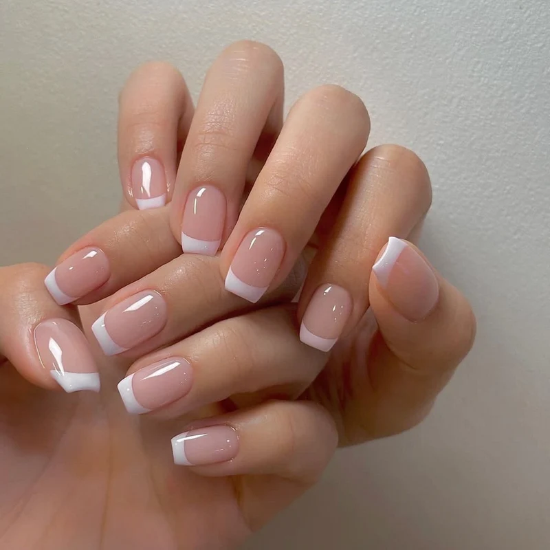Kunstnagelset mit glamourösem Leopardenmuster und eleganten Schleifen Karnz