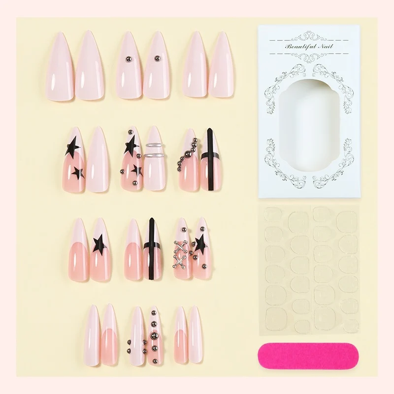 Kunstnagelset mit stylischen Sternen- und Glitzerakzenten Karnz