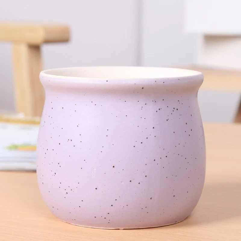 Minimalistische Keramik-Blumentopf Karnz