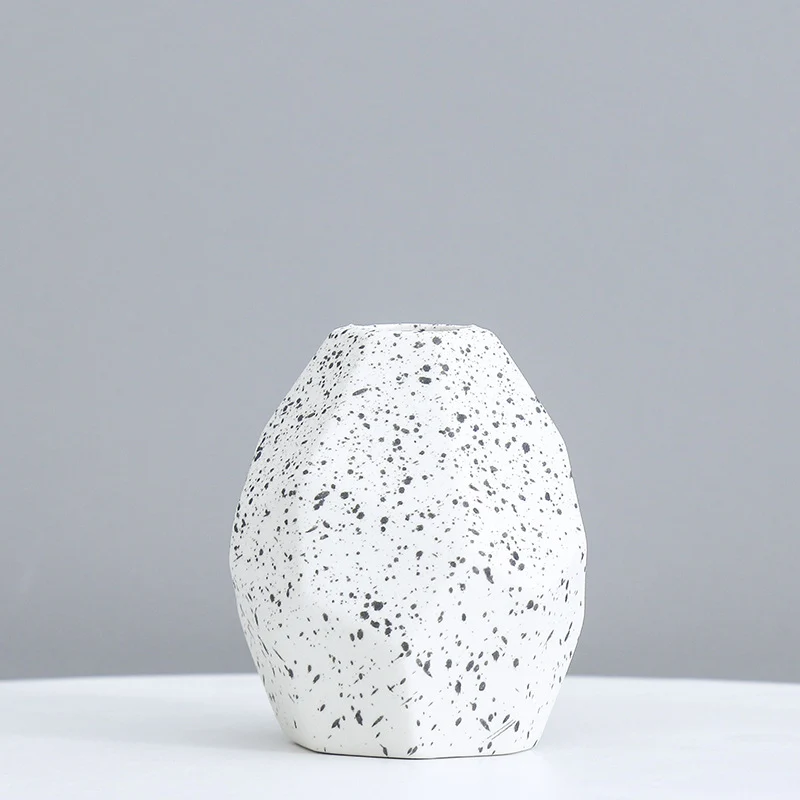 Geometrische dekorative Keramikvase Karnz