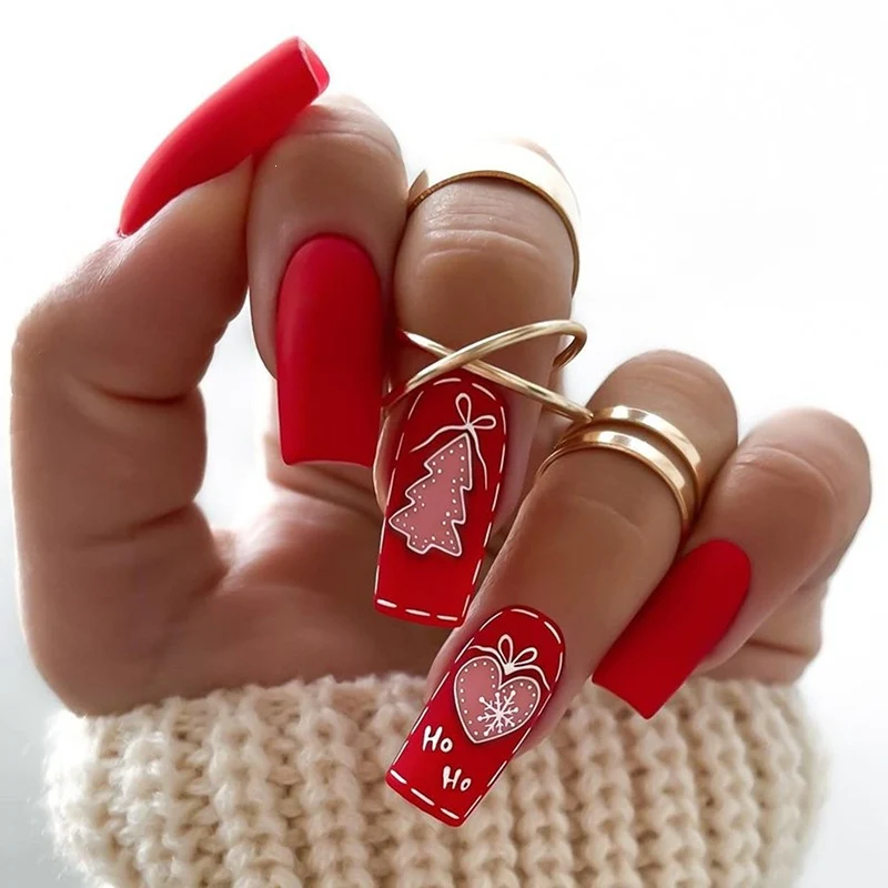 Kunstnagelset mit festlichem Winterthema Karnz