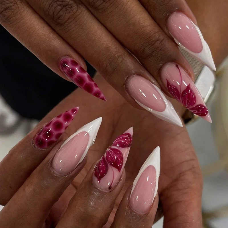 Kunstnagelset mit extravaganten Designs Karnz