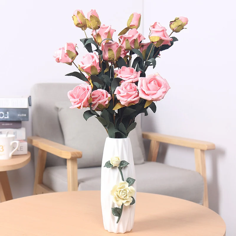 Elegante Blumenarrangement Karnz
