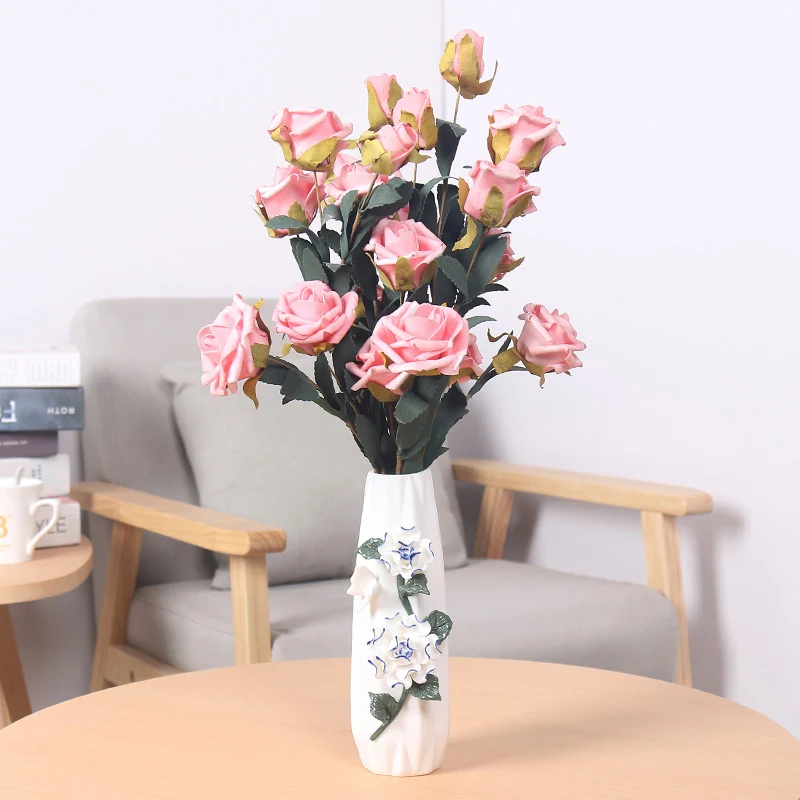 Elegante Blumenarrangement Karnz
