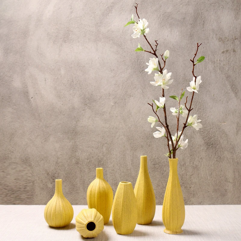 Elegante dekorative Blumenvasen Karnz