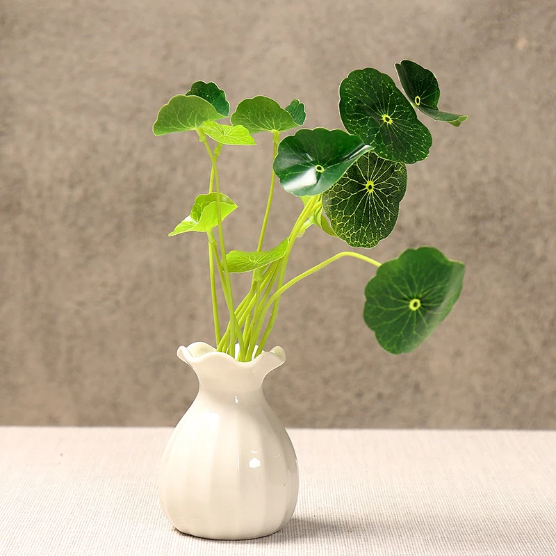 Elegante geschwungene keramische Blumenvase Karnz