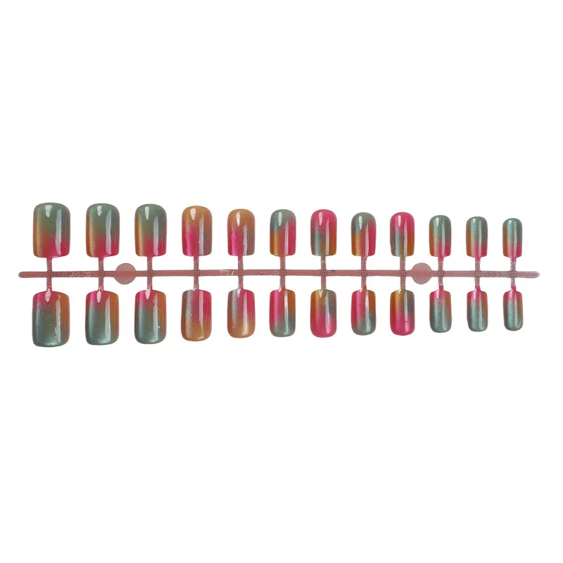 Künstliches Nagelset mit eleganten Farbverlaufs-Design Karnz