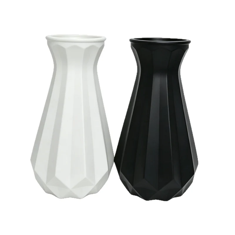 Elegante geometrische Dekovase Karnz