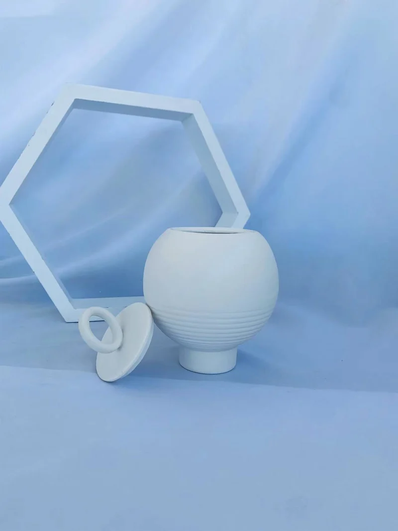 Moderne Skulpturale Dekorative Lampe Karnz