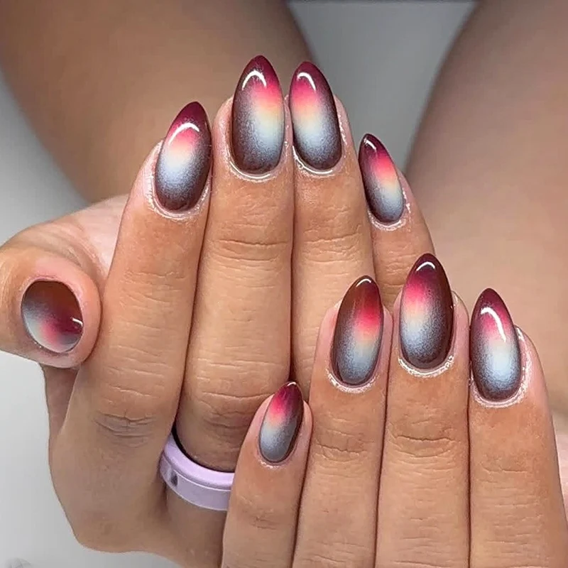 Künstliche Stiletto-Nägel mit Ombre-Effekt Karnz