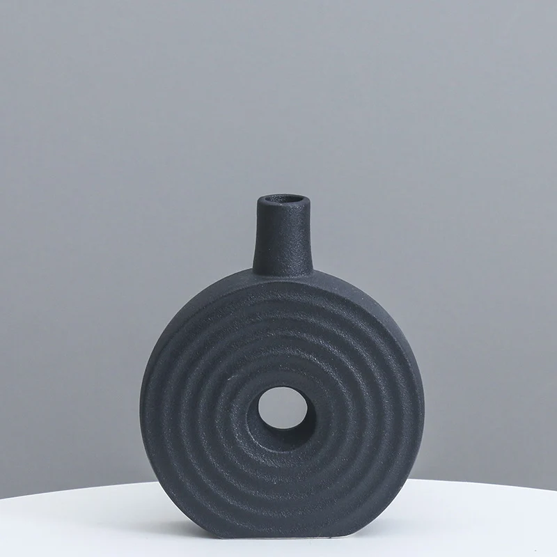 Dekorative runde Keramikvase Karnz