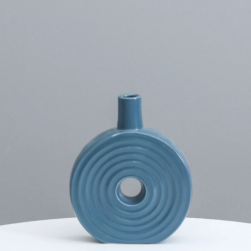 Dekorative runde Keramikvase Karnz