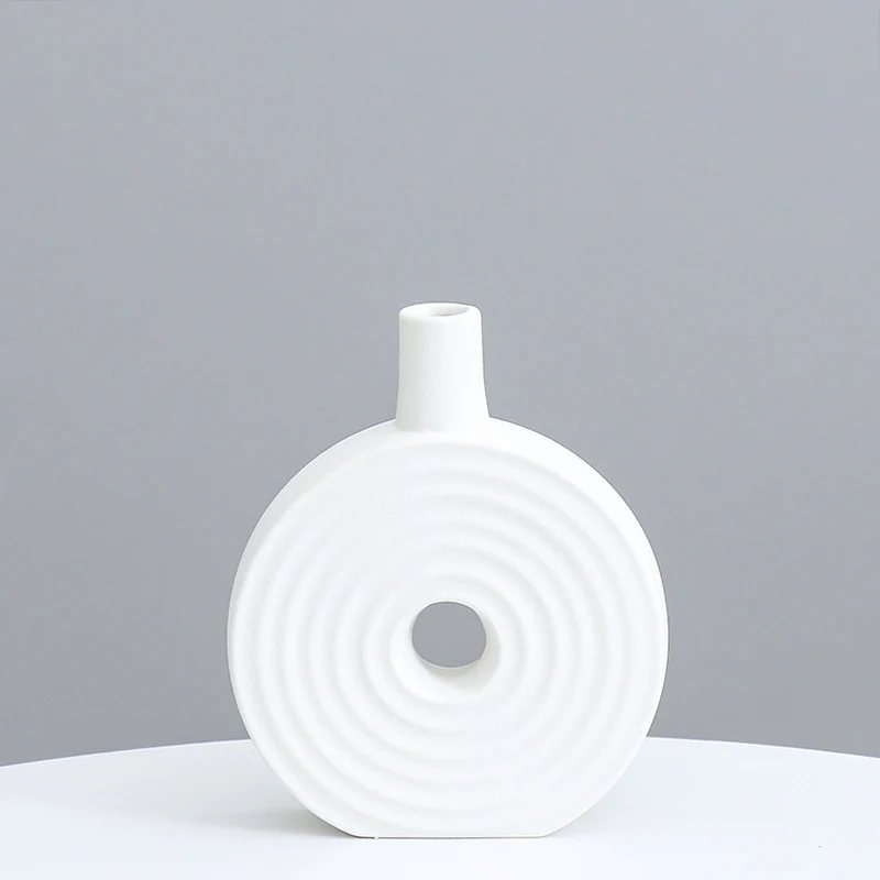 Dekorative runde Keramikvase Karnz