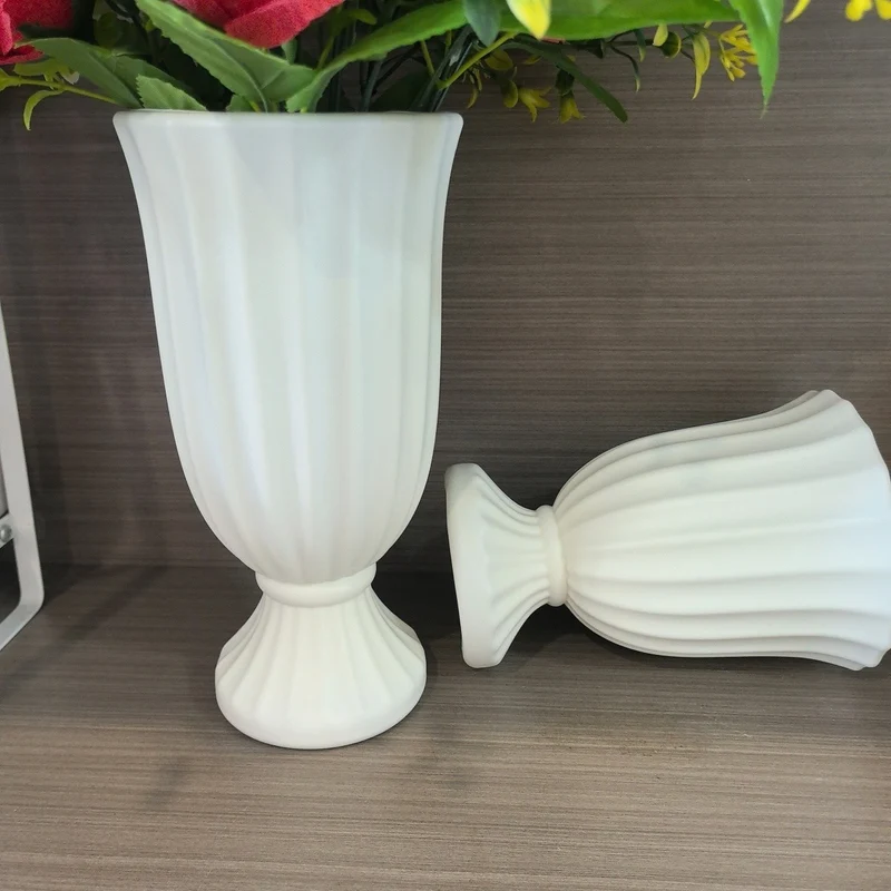 Dekorative gerippte Blumenvase Karnz