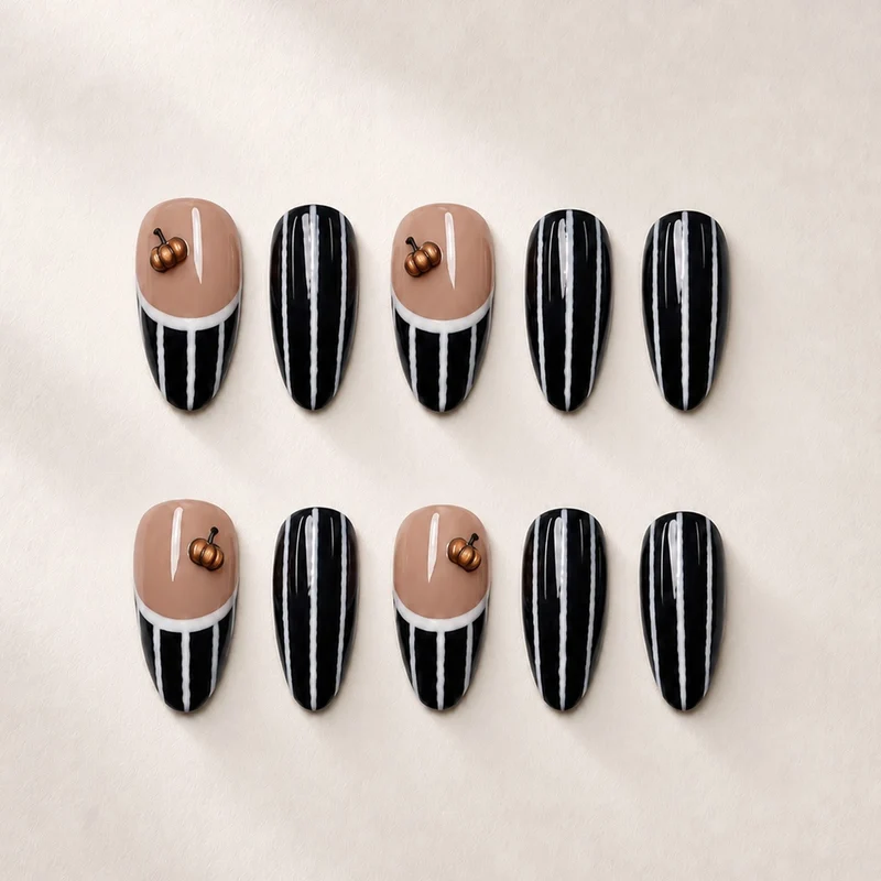 Kunstnagelset mit eleganten Zebra-Designs und kreativen Akzenten Karnz