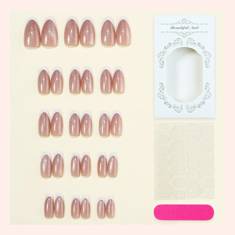 Künstliche Nagelspitzen mit Glitzer und eleganter Form Karnz