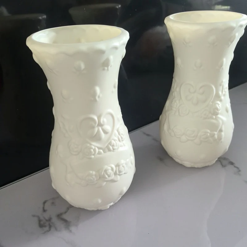 Dekorativer Floralvase Karnz