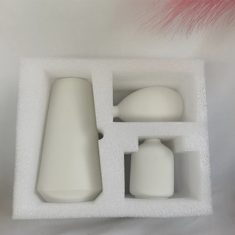 Dekoratives Keramikvase Set Karnz