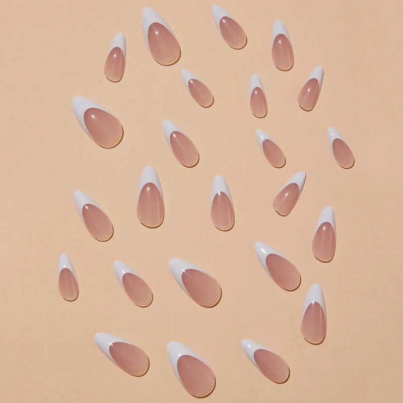 Künstliche Nagelspitzen im eleganten Tropfen-Design Karnz