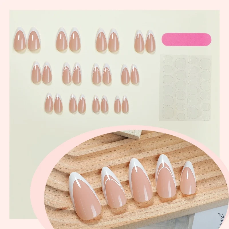 Künstliche Nagelspitzen im eleganten Design Karnz