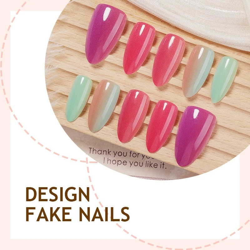 Künstliche Nagelset mit modernen Farbverläufen und trendigen Designs Karnz