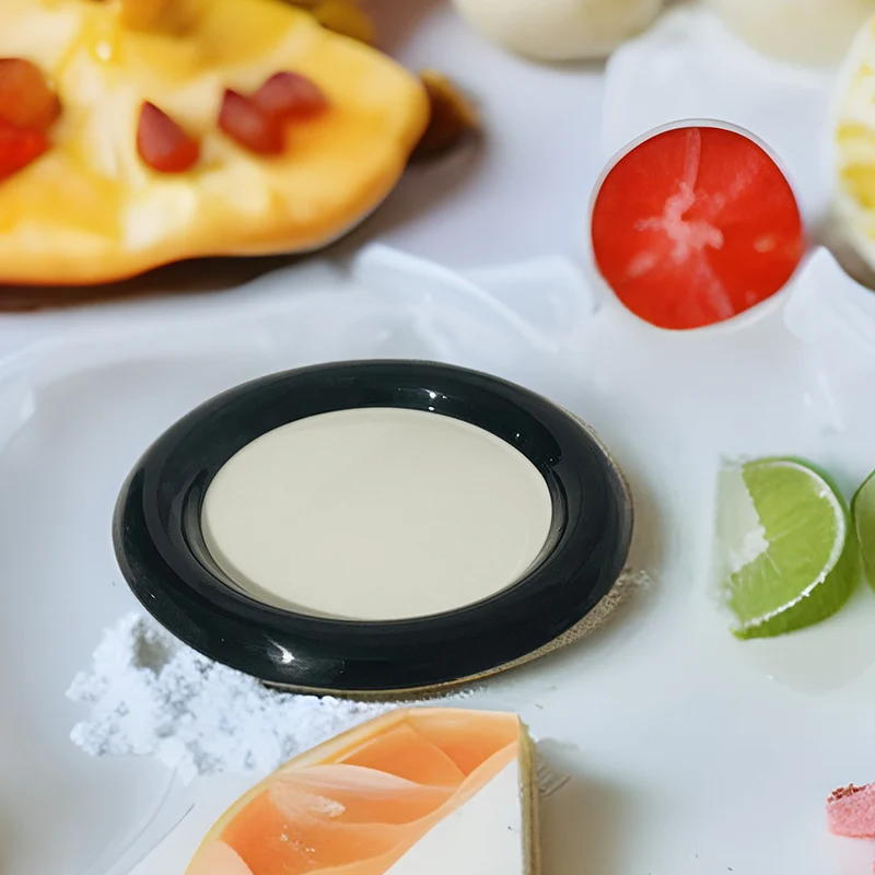 Künstlerische Servierschüssel Karnz