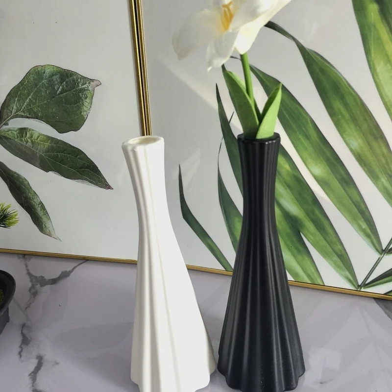Moderne Texturierte Dekorative Vase Karnz
