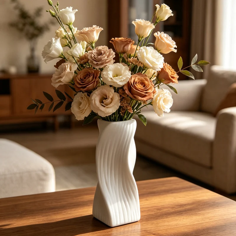 Moderne Skulpturale Dekorative Vase Karnz