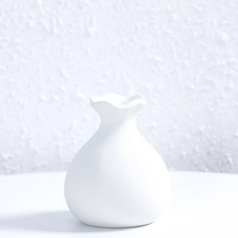 Einzigartige gebogene keramische Blumenvase Karnz