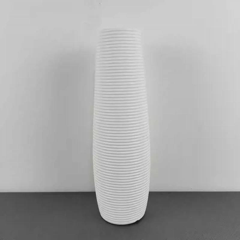 Moderne gerippte dekorative Vase Karnz