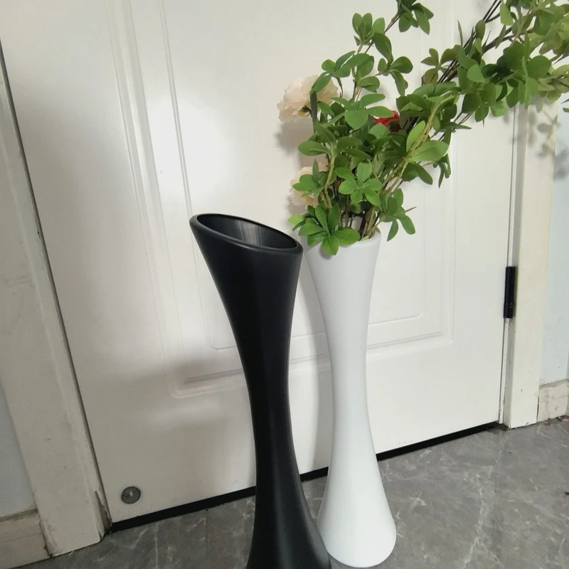Zeitgenössische Skulpturvase Karnz