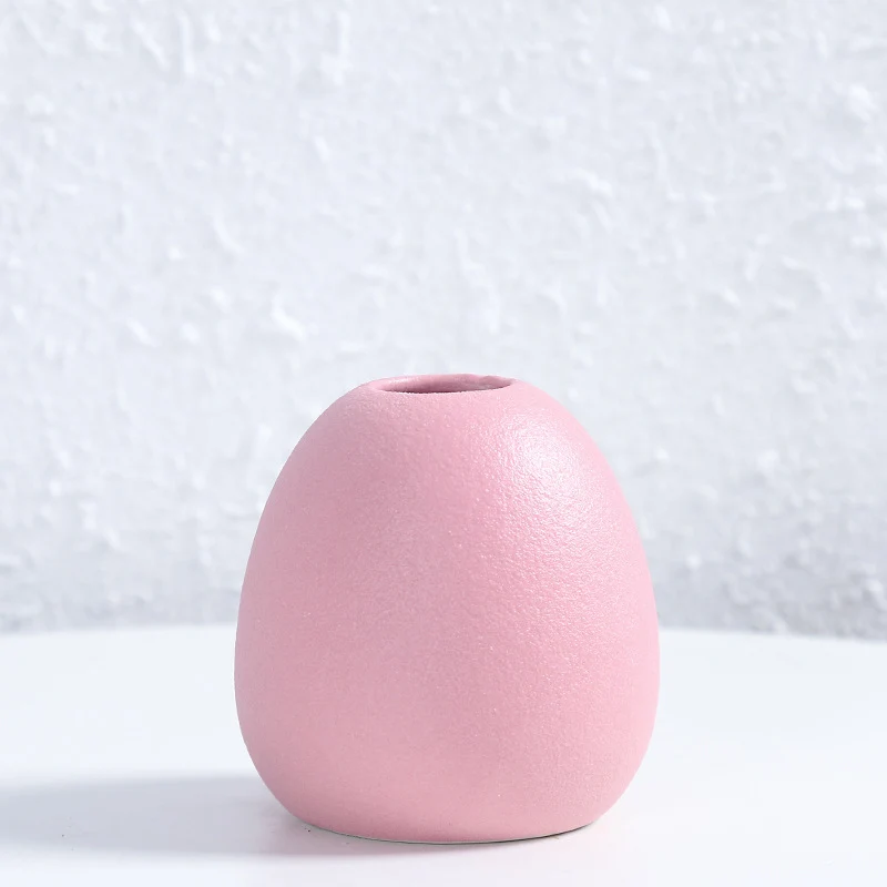 Zeitgenössische eiförmige Keramikblumenvase Karnz