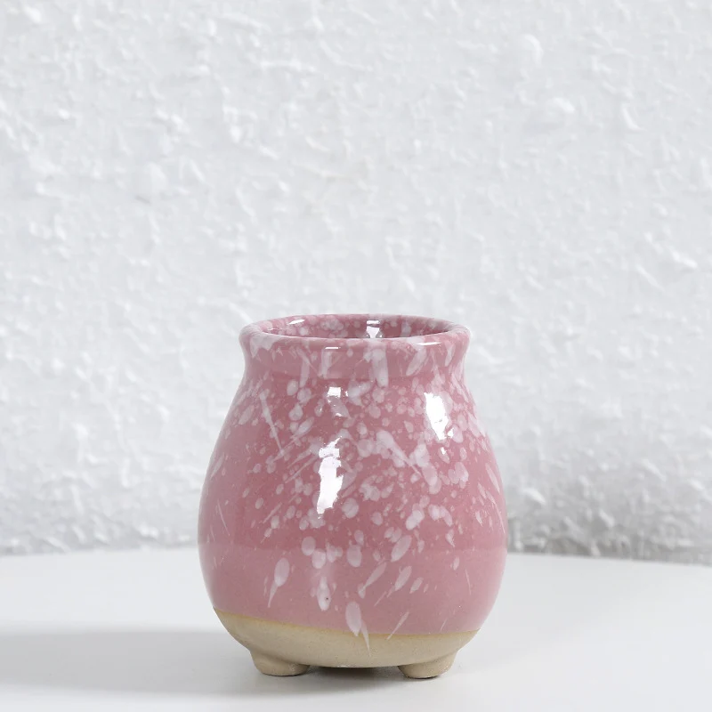 Zeitgenössische Kurvenkeramische Vase Karnz