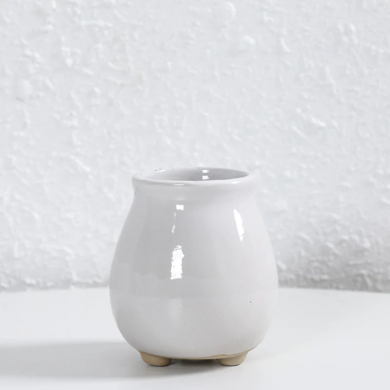 Zeitgenössische Kurvenkeramische Vase Karnz