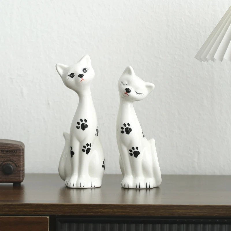 Verspieltes Keramikkatzenfiguren-Set Karnz