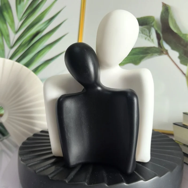 Künstlerische Dualfigur Dekoration Karnz
