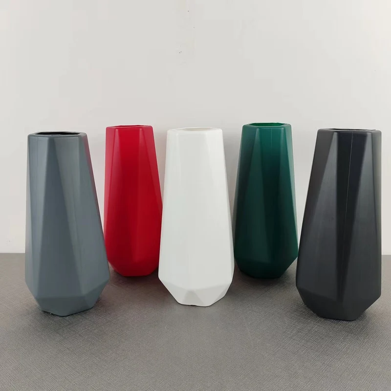 Moderne geometrische Dekovase Karnz