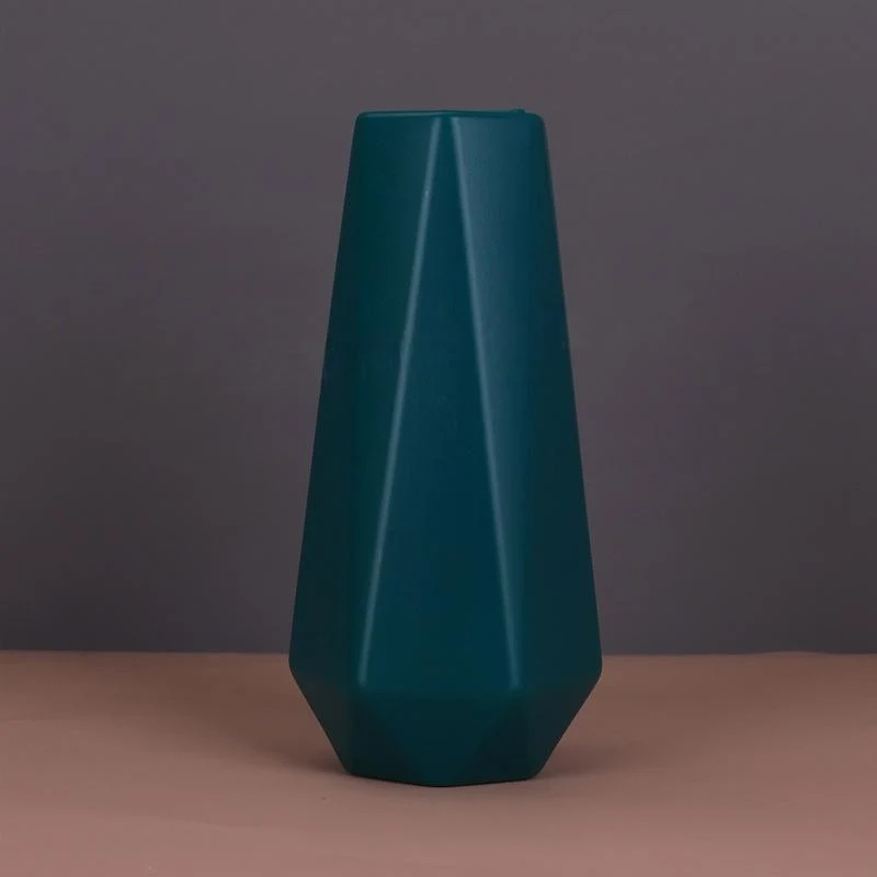 Moderne geometrische Dekovase Karnz