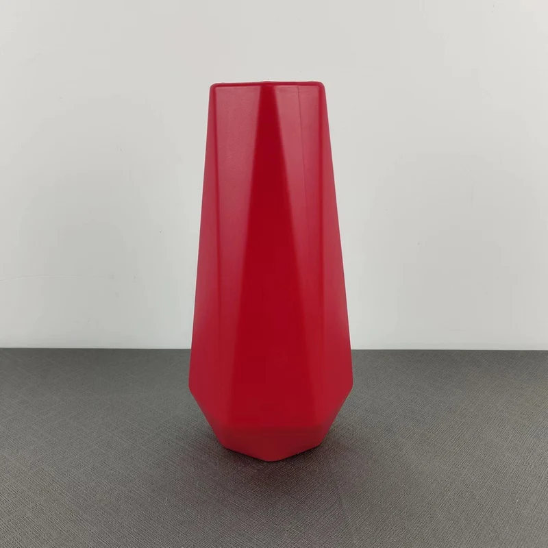 Moderne geometrische Dekovase Karnz