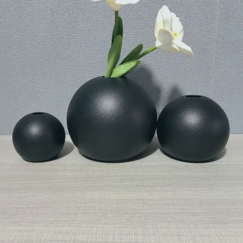 Minimalistische Keramiksphärenpflanzer Karnz