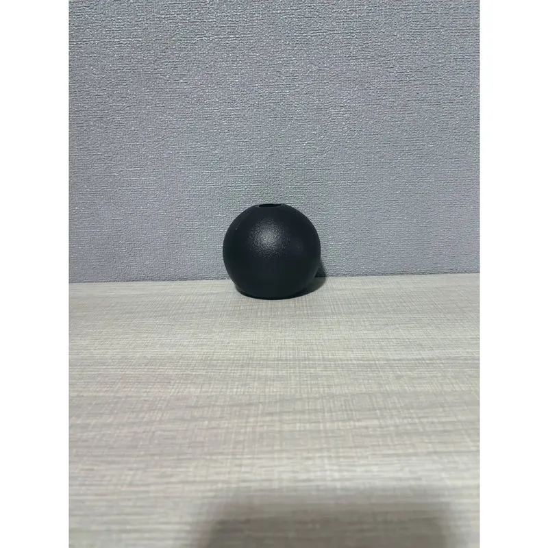 Minimalistische Keramiksphärenpflanzer Karnz