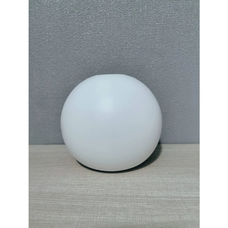 Minimalistische Keramiksphärenpflanzer Karnz